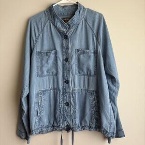 Eddie Bauer Chambray Jacket Women’s XL Blue Button Front Spring Lightweight